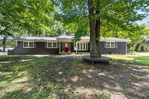 100 N Lincoln St, Erie, KS, 66733-1234 | Card Image