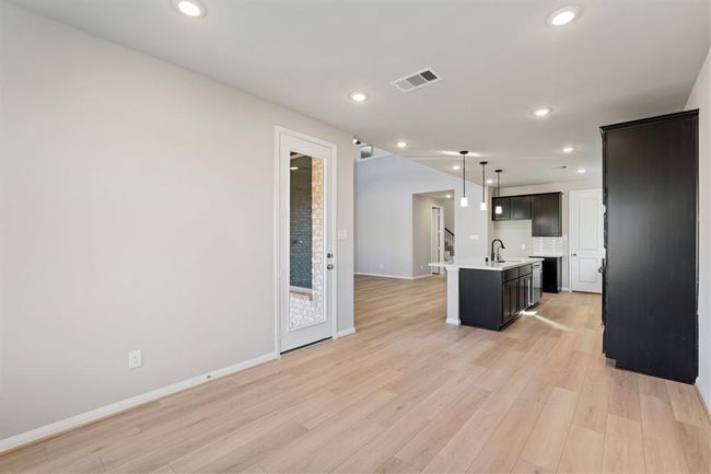 21950 Frosted Elfin Dr, House other with 5 bedrooms, 3 bathrooms and 3 parking in Cypress TX | Image 11
