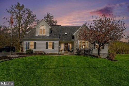 257 Park Ave, MOUNT JOY, PA, 17552-1525 | Card Image