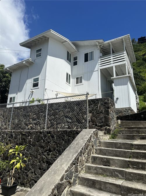 2001 10th Ave, Honolulu, HI, 96816-2929 | Card Image