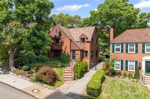 234 Parkman Ave, Pittsburgh, PA, 15213-1411 | Card Image