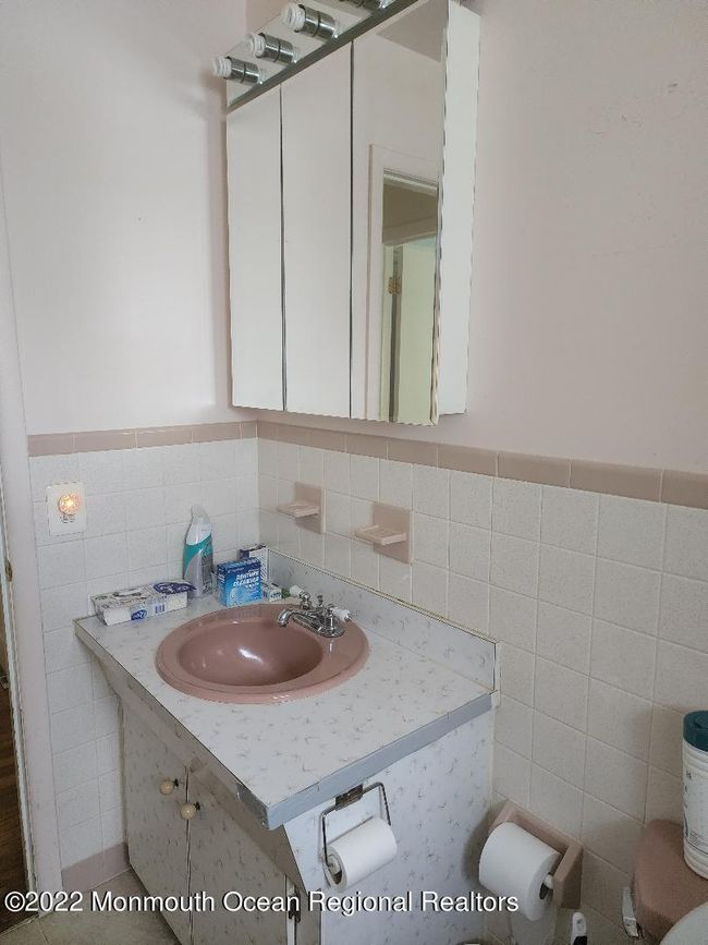 25 Edinburgh Drive, Sold in Berkeley Zoocasa