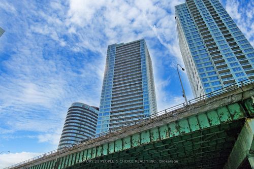 1006-17 Bathurst St, Toronto, ON, M5V0N1 | Card Image