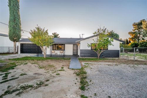 13865 Sterling St, Moreno Valley, CA, 92555-8249 | Card Image