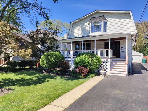 228 Grove St, Lombard, IL, 60148-2210 | Card Image