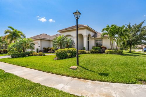 6104 Graysen Square, Vero Beach, FL, 32967 | Card Image