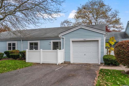 708-708 Cabot Ct W, Saint James, NY, 11780-3337 | Card Image