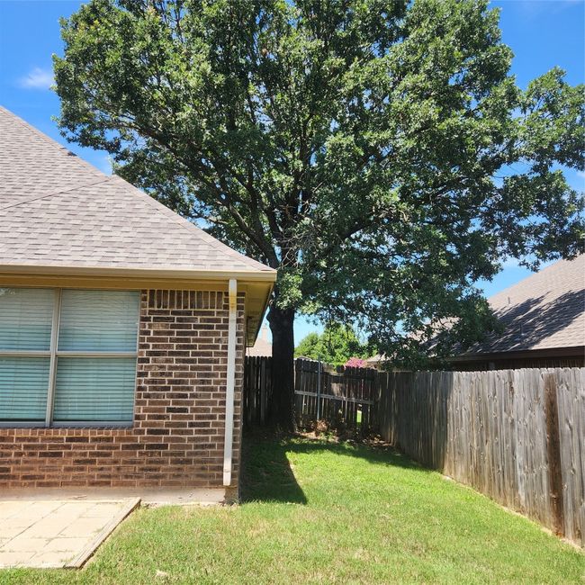1210 Wells Fargo Blvd, House other with 4 bedrooms, 2 bathrooms and null parking in Bridgeport TX | Image 21