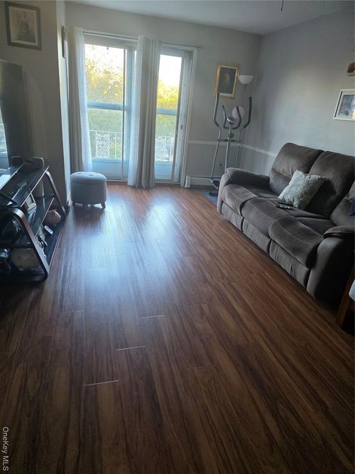 4912 111th St, Corona, NY, 11368-2919 | Card Image