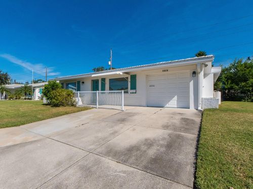 9157 140th Way, SEMINOLE, FL, 33776-2014 | Card Image