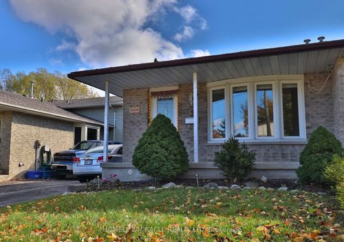 3 Caprice Crt, Kitchener, ON, N2M5M2 | Card Image