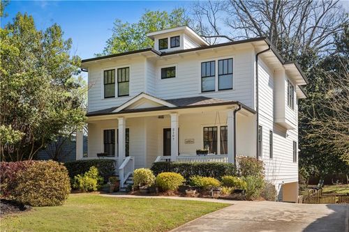 2107 Oakview Rd Se, Atlanta, GA, 30317-2637 | Card Image