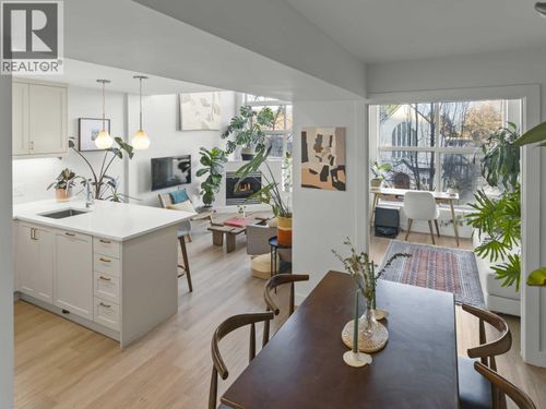 301-418 E Broadway, Vancouver, BC, V5T1X2 | Card Image