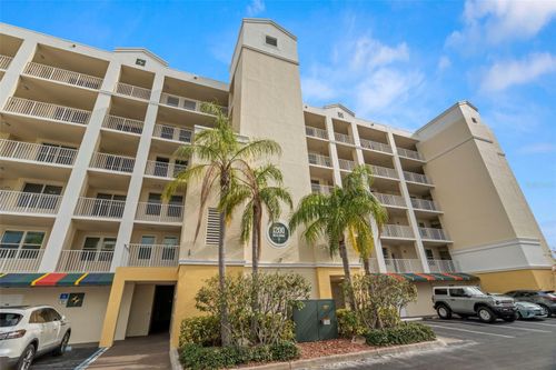 apt-3303-1200 Country Club Dr, LARGO, FL, 33771-2174 | Card Image