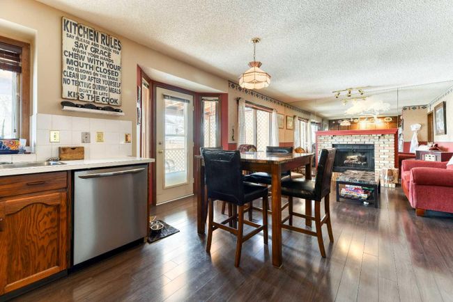 262 Shawnessy Drive Sw, Home with 4 bedrooms, 2 bathrooms and 4 parking in Calgary AB | Image 16
