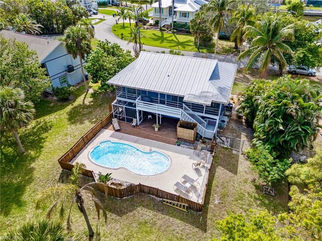 4724 Pembrooke Ln, House other with 3 bedrooms, 2 bathrooms and 2 parking in BONITA SPRINGS FL | Image 40