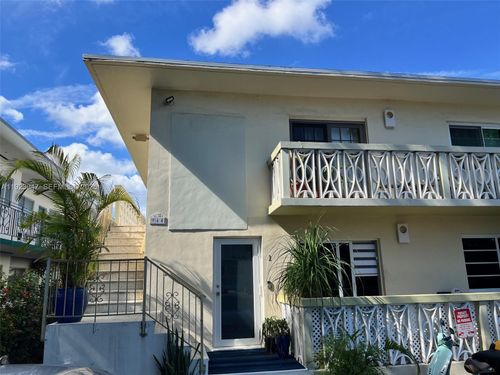apt-10-944 Meridian Ave, Miami Beach, FL, 33139-8433 | Card Image