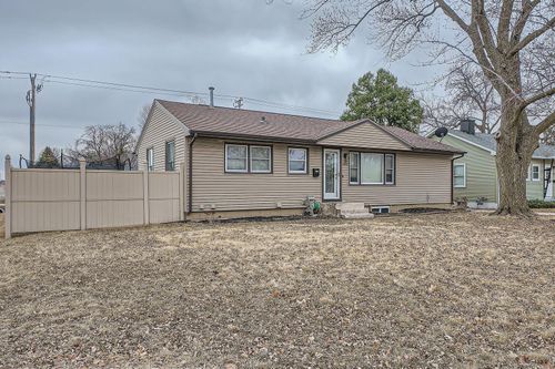 640 4th Ave Ne, Osseo, MN, 55369-1148 | Card Image