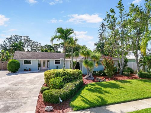 1017 Estremadura Dr, BRADENTON, FL, 34209-3366 | Card Image