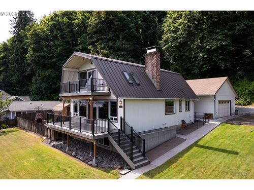 1024 W C St, Rainier, OR, 97048-2516 | Card Image