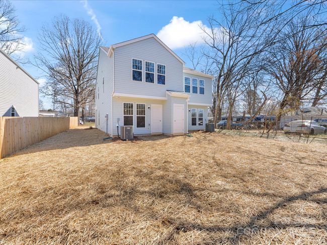 3215 Isenhour St, Townhouse with 3 bedrooms, 3 bathrooms and null parking in Charlotte NC | Image 40