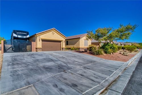 3854 E Chaffe Ave, Pahrump, NV, 89061-0114 | Card Image