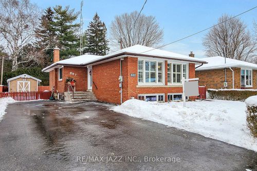 807 Annes St, Whitby, ON, L1N5K6 | Card Image