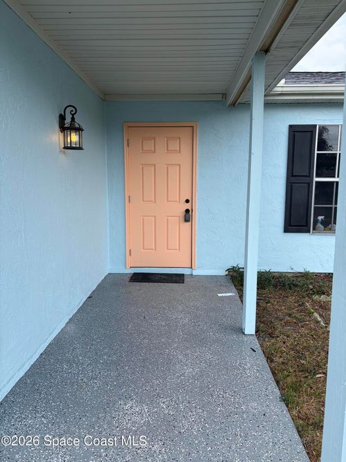 1136 Minnet Ct Ne, Palm Bay, FL, 32905-3734 | Card Image