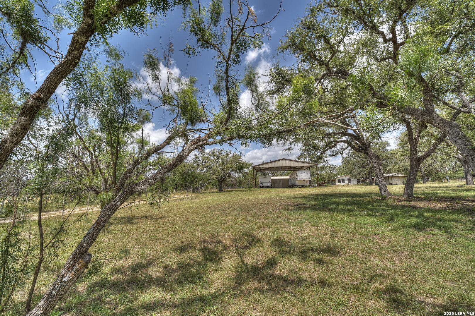 Land in Leakey 3