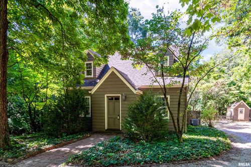 1161 N Crescent Dr, East Peoria, IL, 61611-5401 | Card Image