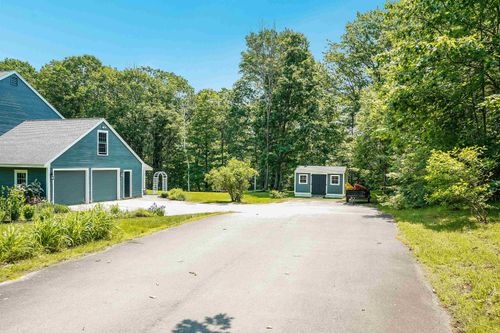 305 King Hill Rd, Francestown, NH, 03043-3811 | Card Image