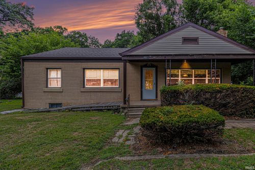 2016 E Jefferson Blvd, Mishawaka, IN, 46545-7228 | Card Image