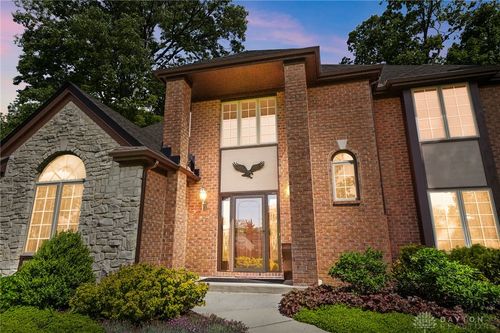 2350 Lostwood Ct, Beavercrk Twp, OH, 45385-9592 | Card Image