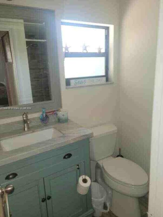 APT-2 - 3201 Canal Dr, Home with 1 bedrooms, 1 bathrooms and null parking in Pompano Beach FL | Image 10