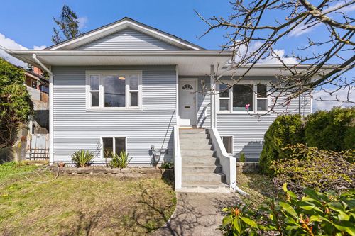 341 Sherbrooke St, New Westminster, BC, V3L3M4 | Card Image
