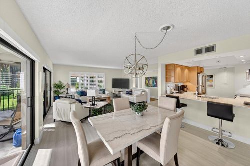 218-218 Ne Edgewater Dr, Stuart, FL, 34996-4406 | Card Image