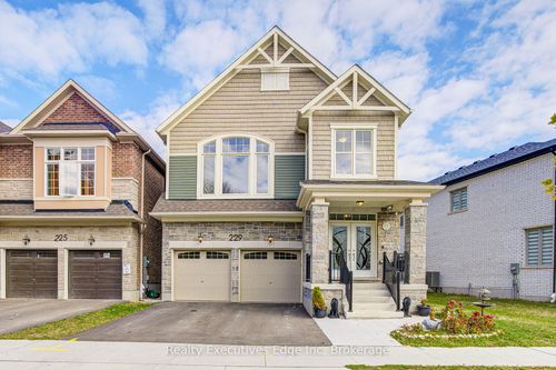 229 Forestwalk St, Kitchener, ON, N2R0T2 | Card Image