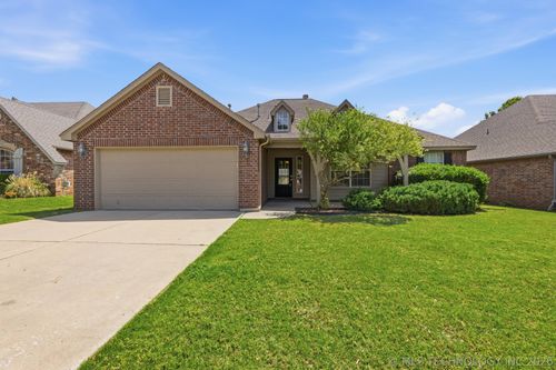 11211 2nd St, Jenks, OK, 74037-2081 | Card Image