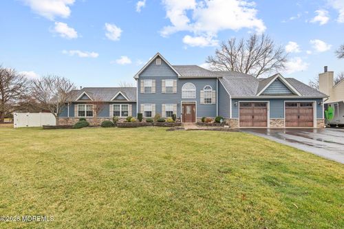 647 Hugo Dr, Toms River, NJ, 08753-4390 | Card Image