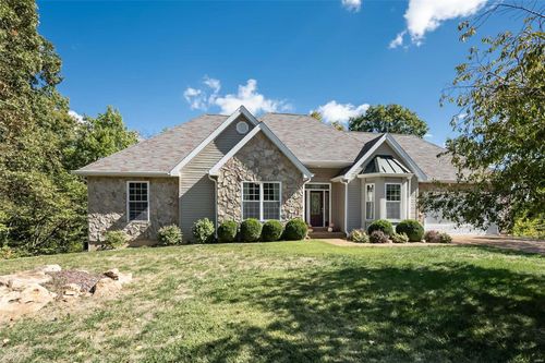 2567 Glen View Drive, Pacific, MO, 63069 | Card Image