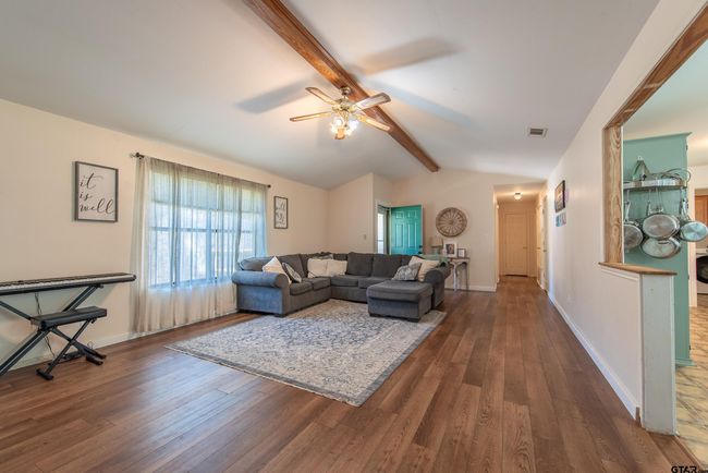 103 Irvin Ln, House other with 3 bedrooms, 2 bathrooms and null parking in Mt Vernon TX | Image 5