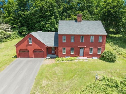 24 S Sunset Ave, Amherst, MA, 01002-2216 | Card Image