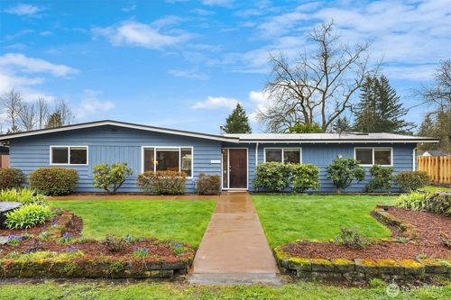 4336 328th Pl Se, Fall City, WA, 98024-8738 | Card Image