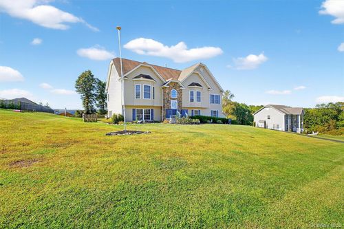 47 Finley Dr, Salisbury Mills, NY, 12577-5012 | Card Image