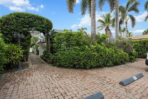 apt-1-721 9th St, Naples, FL, 34102-6731 | Card Image