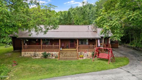 3114 Hatcher Top Rd, Sevierville, TN, 37862-7913 | Card Image