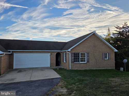 50 Courtney Cir, STRASBURG, VA, 22657-5270 | Card Image