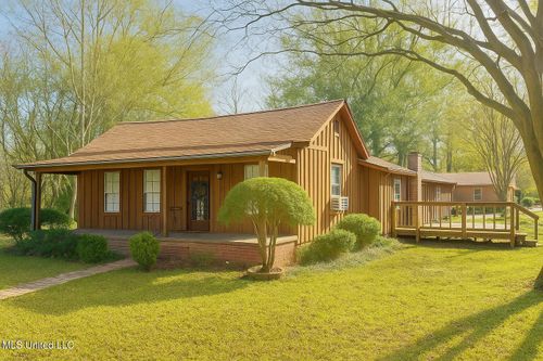 16 Fava St, Alligator, MS, 38720-1001 | Card Image