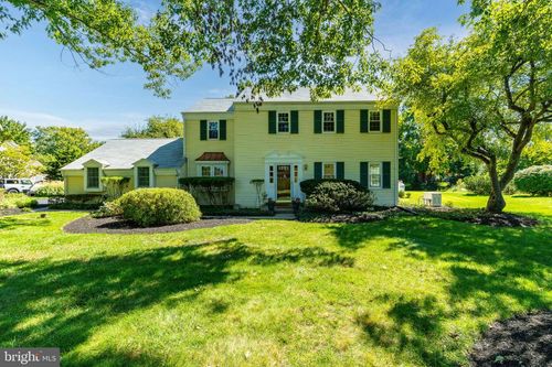 7 Averstone Drive E, WASHINGTON CROSSING, PA, 18977 | Card Image