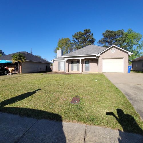 7108 Vinings Way, Columbus, GA, 31907-9290 | Card Image